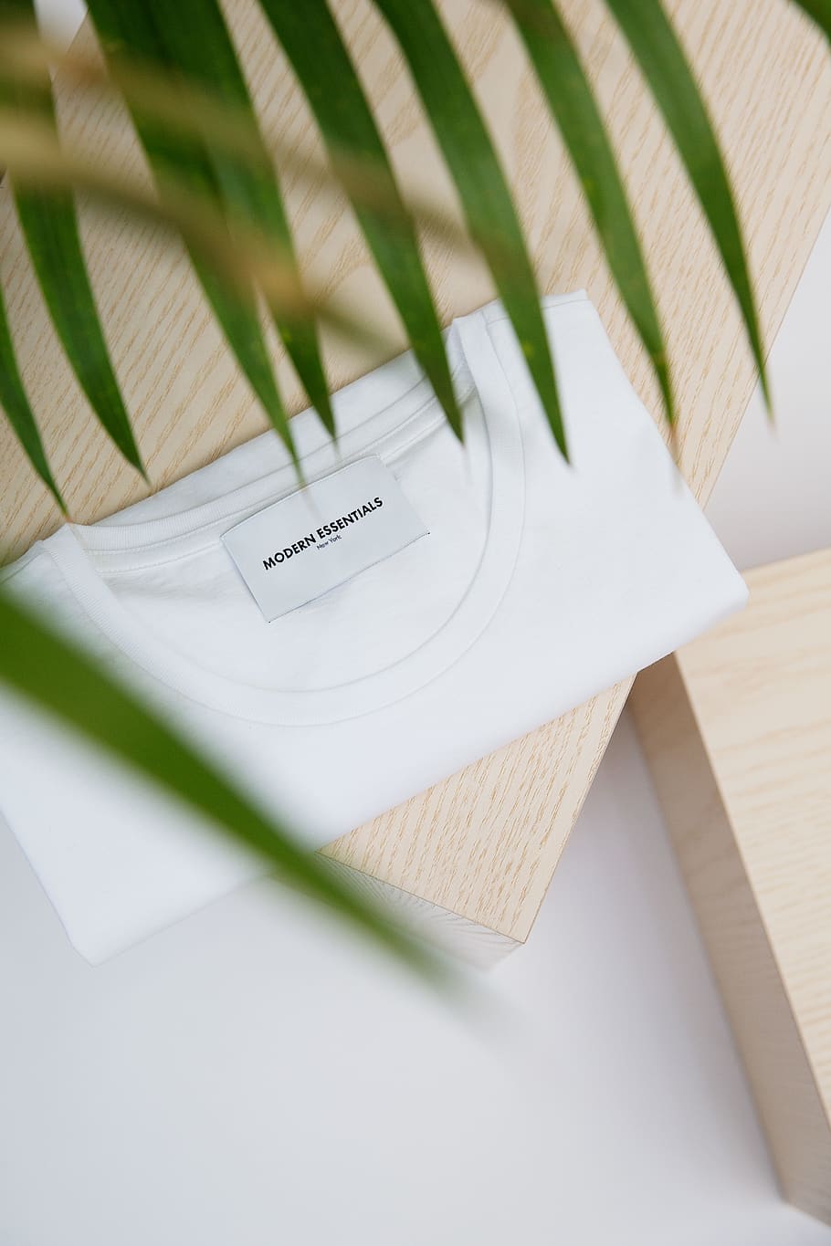 white crew-neck shirt on wooden table, united states, 14 murray street, HD wallpaper