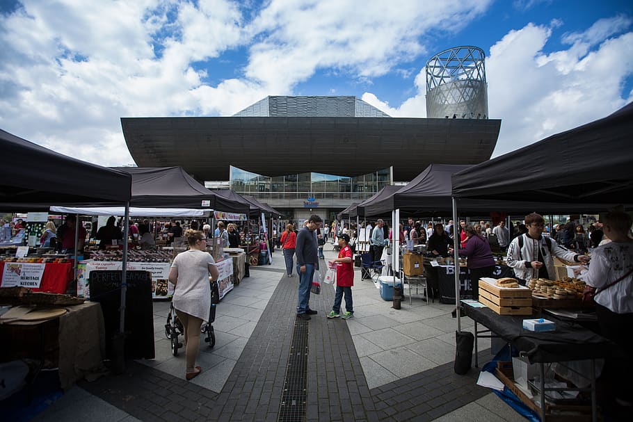 united kingdom, salford, the lowry outlet mall, makers market