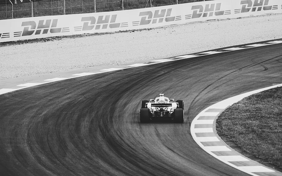 formula 1 on circuit road, transportation, mode of transportation HD wallpaper