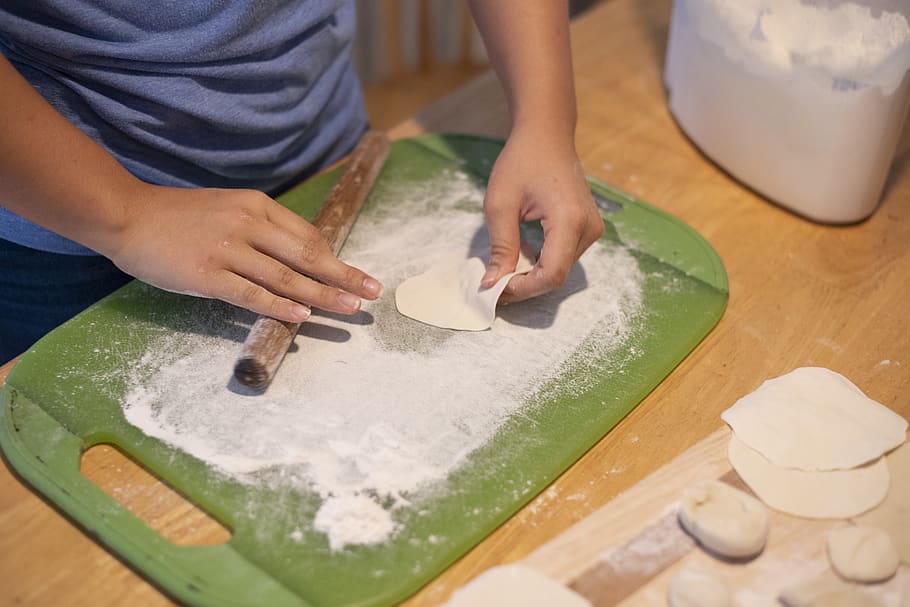 person rolling dough, preparing food, food and drink, preparation HD wallpaper
