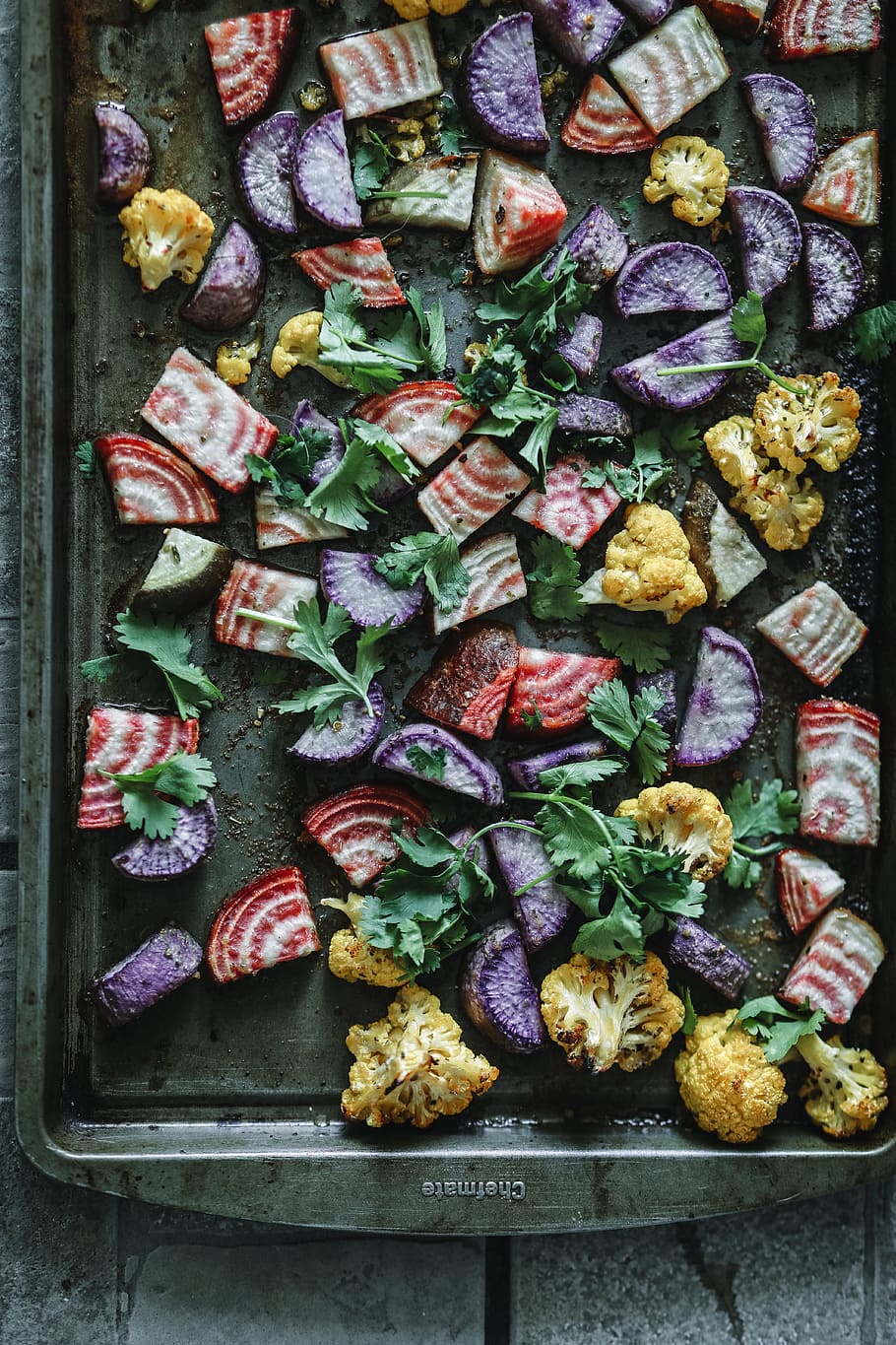 close-up of vegetables, flat lay, beetroot, herb, coriander, cilantro HD wallpaper