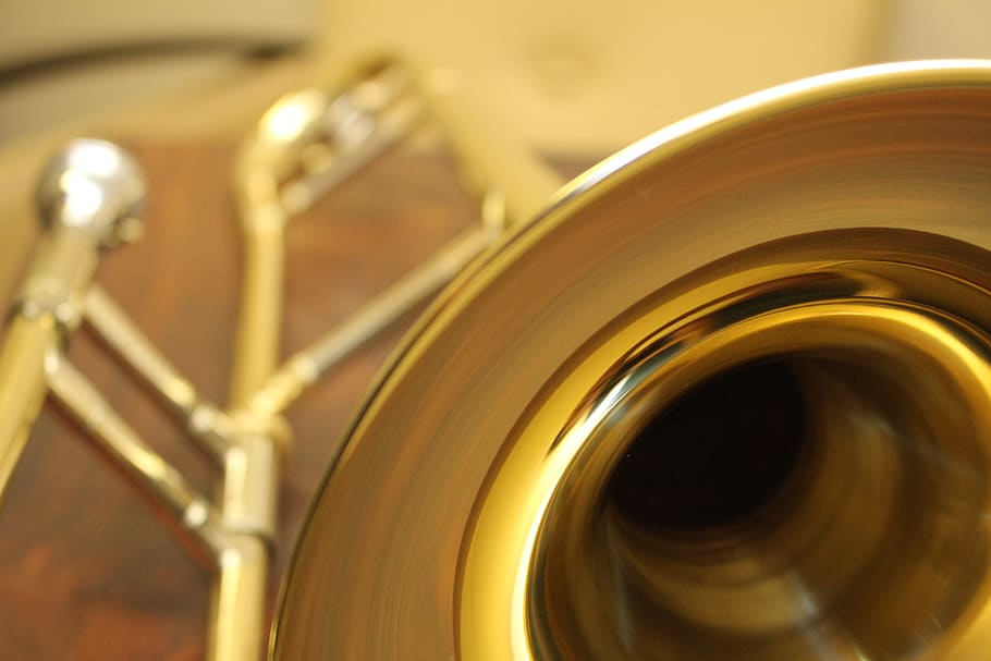 trombone close up, trombone image, music image, music store
