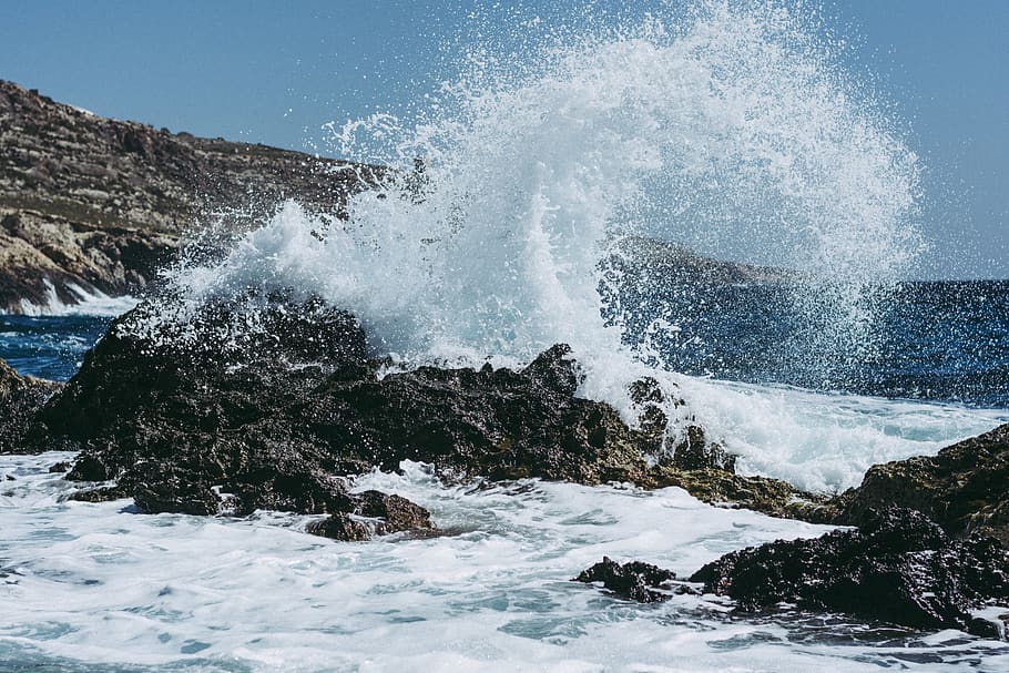 splashing waves on rock, motion, water, power, sea, power in nature HD wallpaper