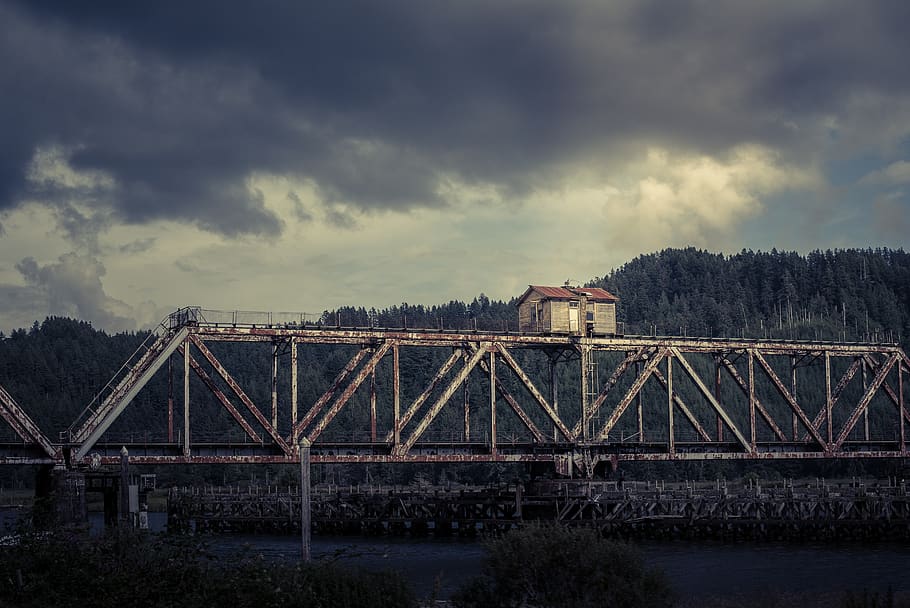 architecture, infrastructures, bridge, old, rusty, cabin, house HD wallpaper