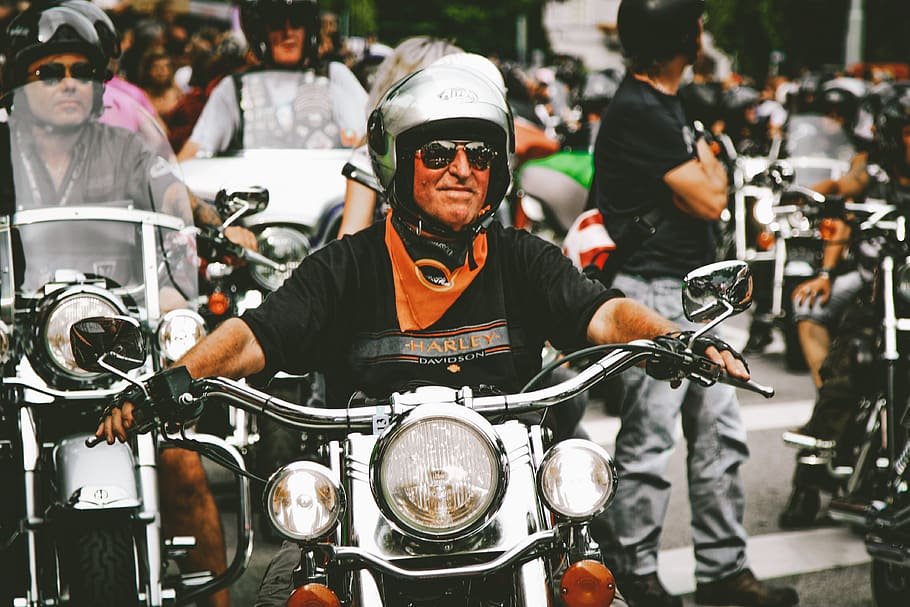 Photo of Man Driving Motorbike, asphalt, audience, biker, biking HD wallpaper