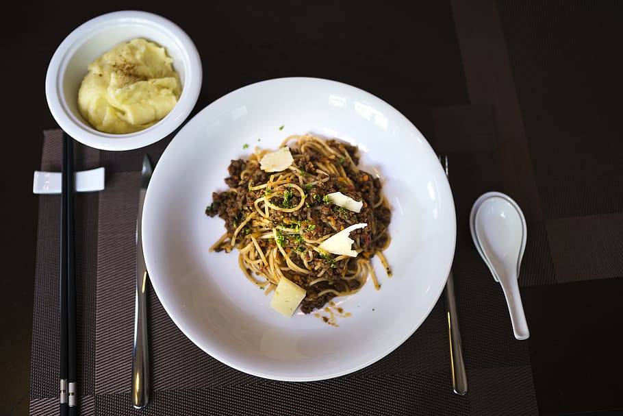 Cooked Noodles, bowl, cuisine, delicious, dinner, dish, food HD wallpaper
