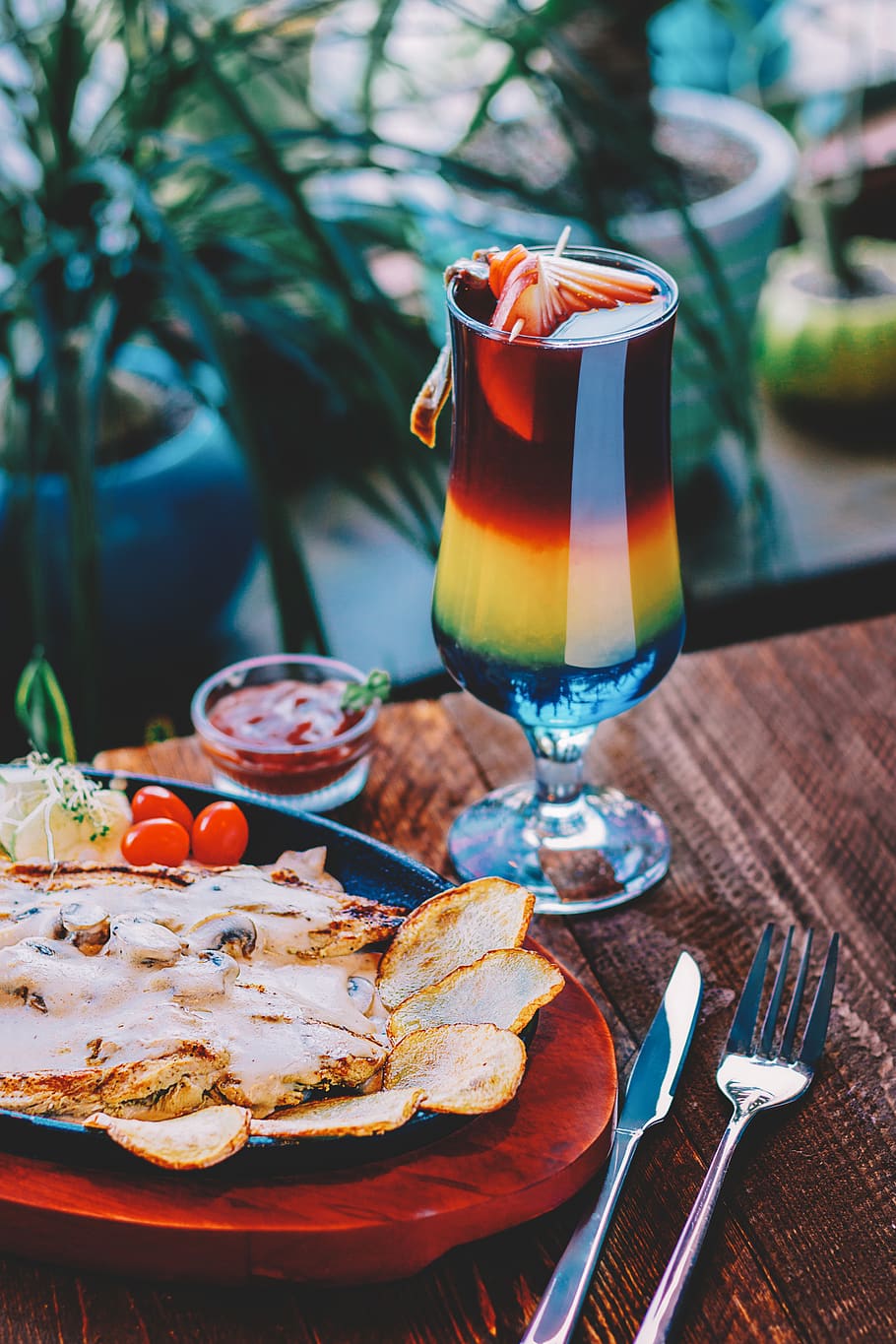 blue and red ceramic vase, food and drink, eating utensil, freshness HD wallpaper