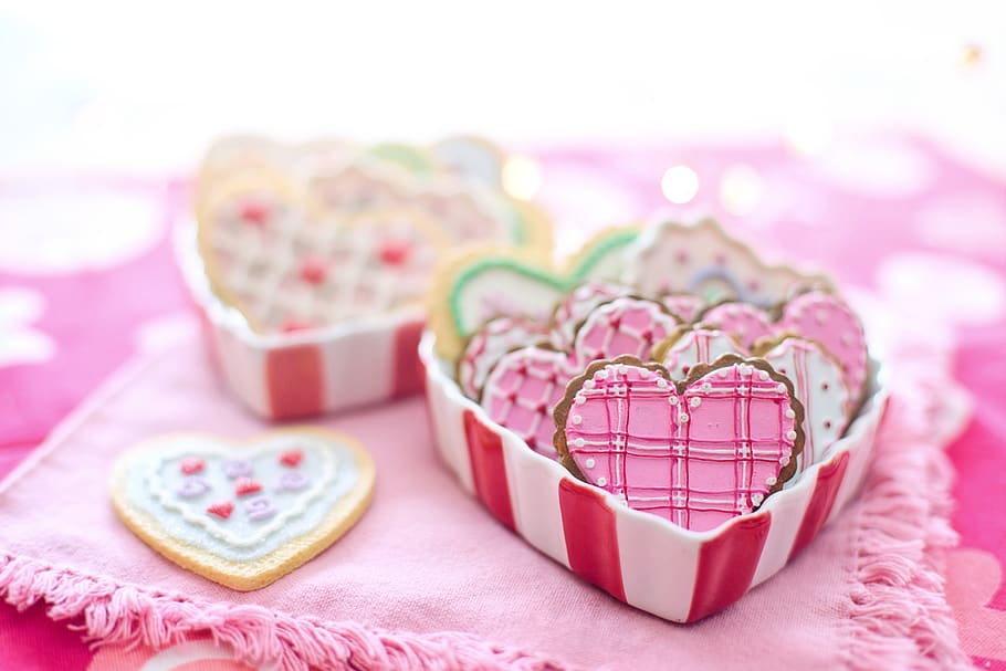 valentine's day, cookies, hearts, decorated, love, romantic, HD wallpaper