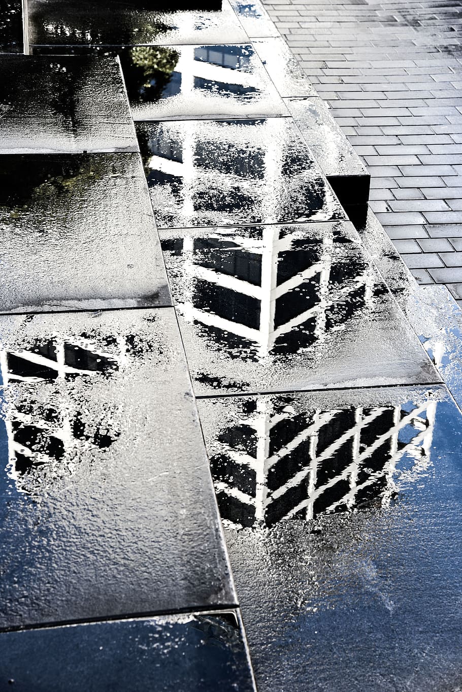 water, architecture, wet, no people, city, day, motion, nature HD wallpaper