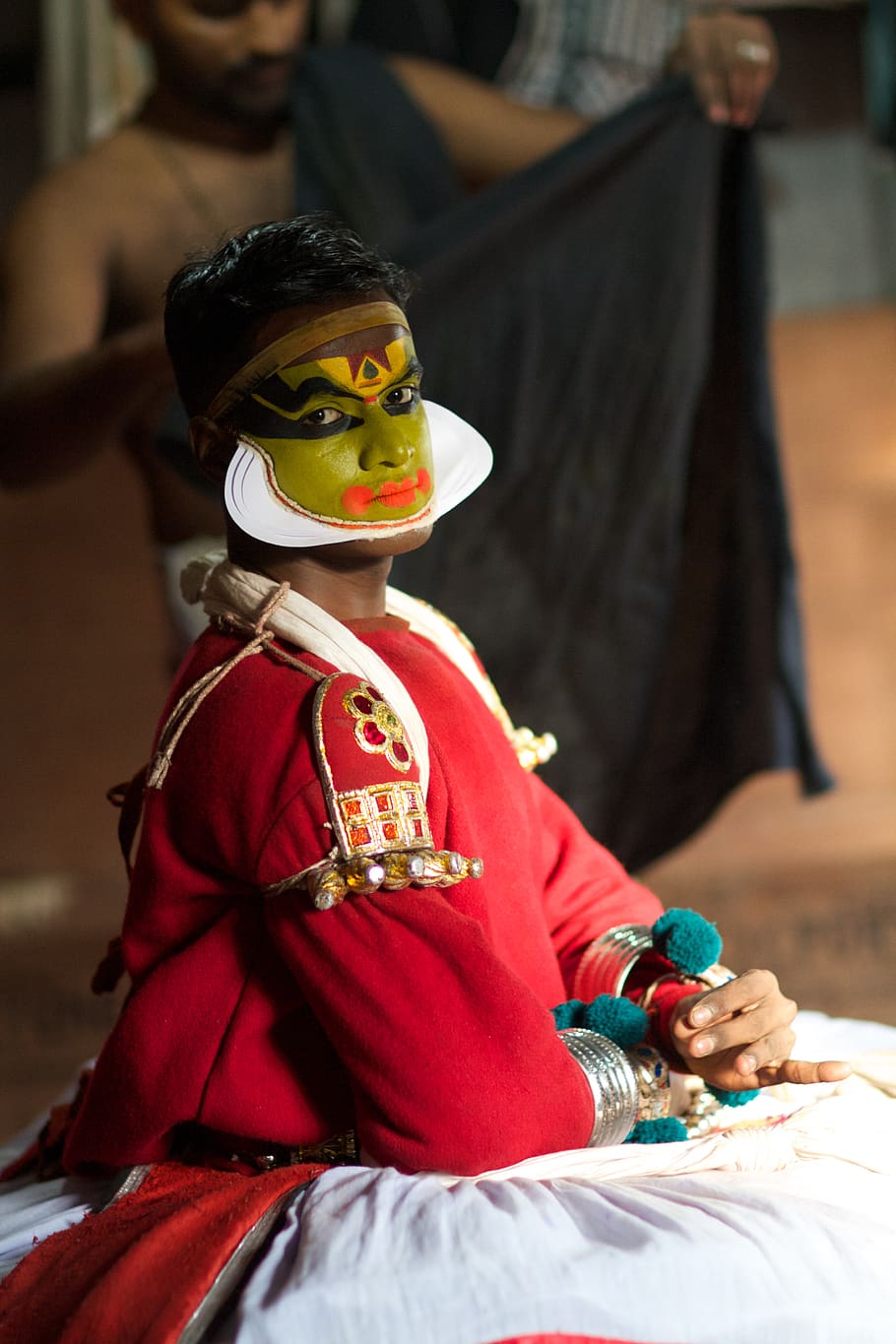 india, munnar, tradition, performance, gaze, portrait, makeup HD wallpaper