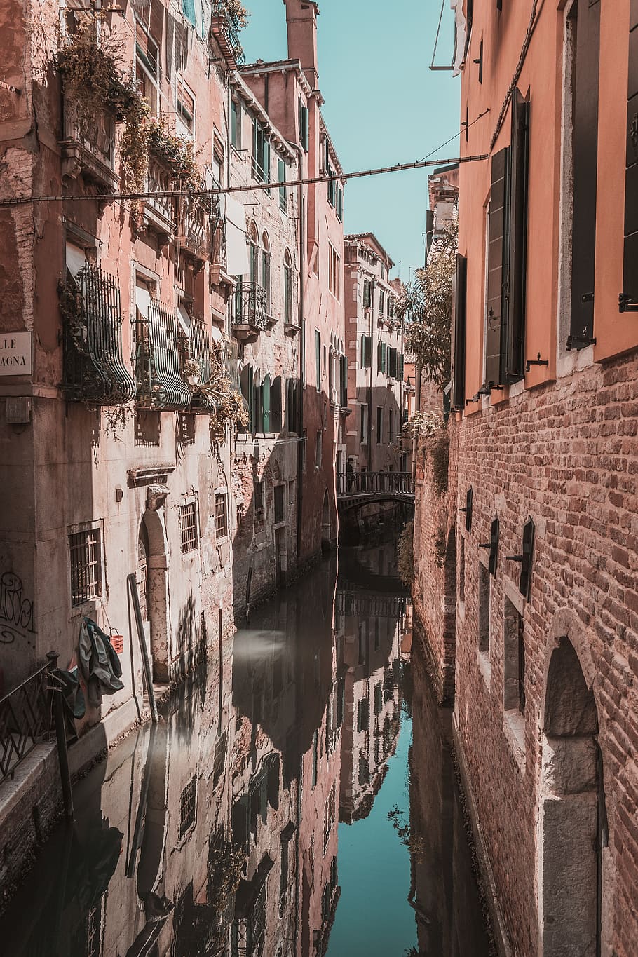 castle, architecture, building, water, outdoors, ditch, fort HD wallpaper