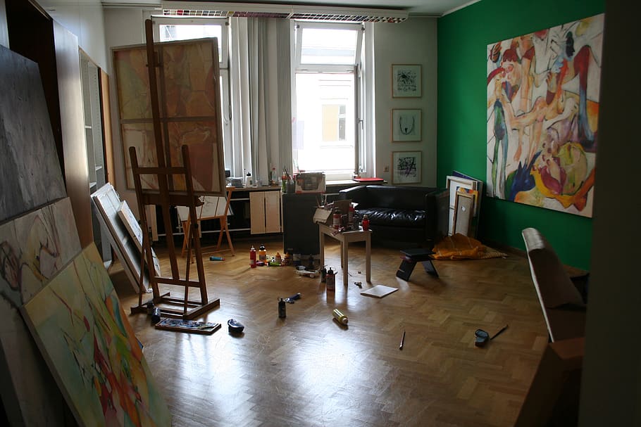 room filled with easel and canvas, indoors, flooring, seat, chair HD wallpaper