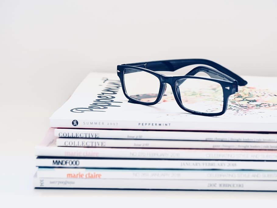 stack, magazines, glasses, spectacles, hipster, read, minimal HD wallpaper