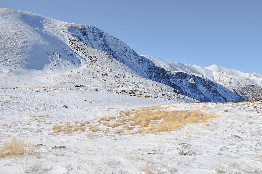 snow, mountain range, white, empty, minimal, deserted, desolate HD wallpaper