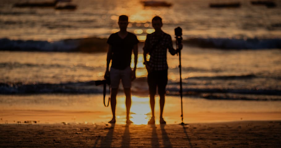 photographers, two people, beach, sea, land, full length, togetherness HD wallpaper