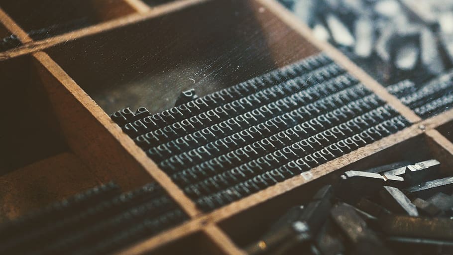 brown wooden shelf, letter, print, copper, type, typography, cupfer HD wallpaper