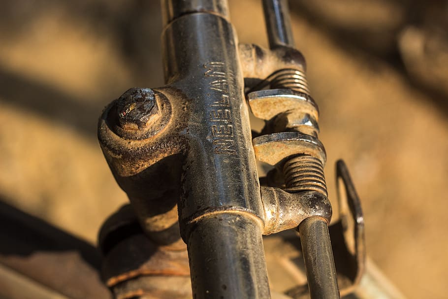 cycle handle, bicycle, bicycle handle, metal, close-up, focus on foreground HD wallpaper