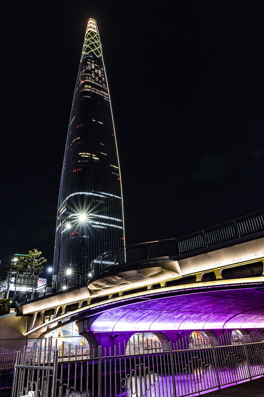 lighted high-rise building at night, architecture, built structure HD wallpaper