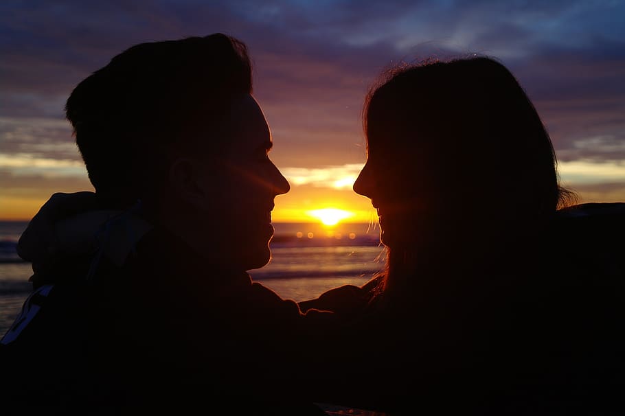 love, dawn, beach, backlight, look, relationship, sun, sea HD wallpaper