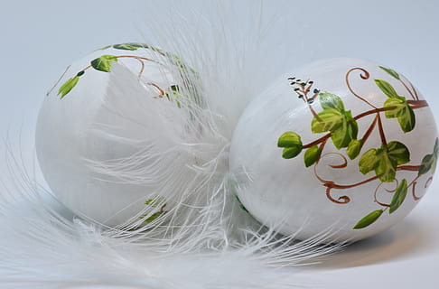 easter, egg, easter eggs, painted, feather, fragility, holiday HD wallpaper