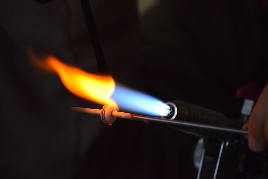 Light Torch Melting Metal, blaze, blur, bright, burn, burning, HD wallpaper