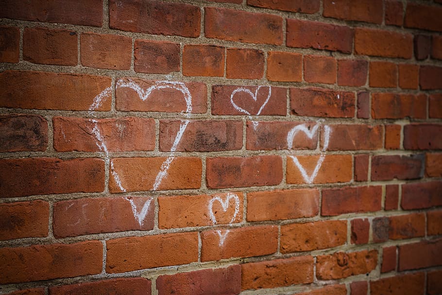 hearts, brick wall, cute, grafitti, wall - building feature HD wallpaper