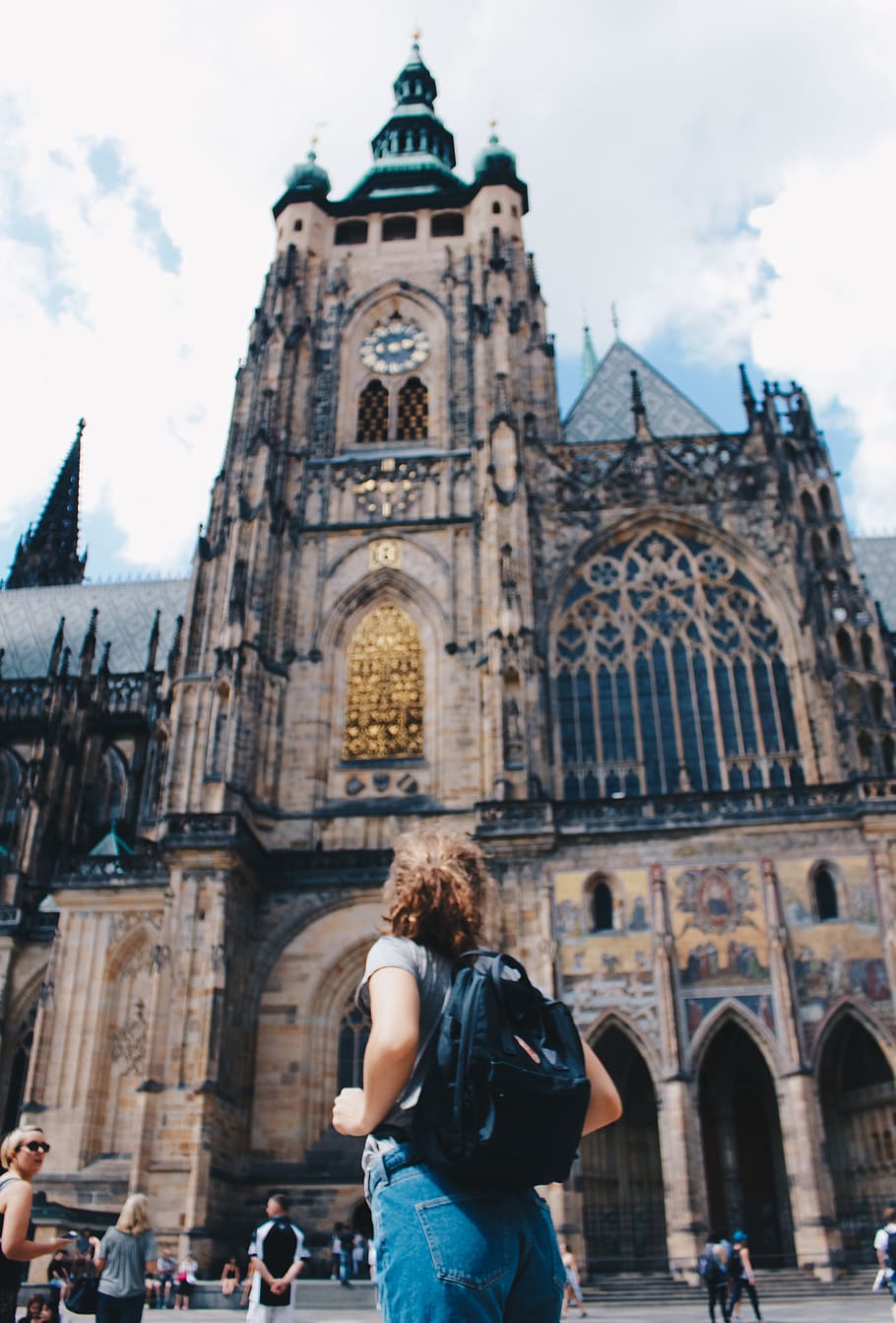 Woman Wearing Backpack And Grey Shirt Near Brown Church, architecture HD wallpaper