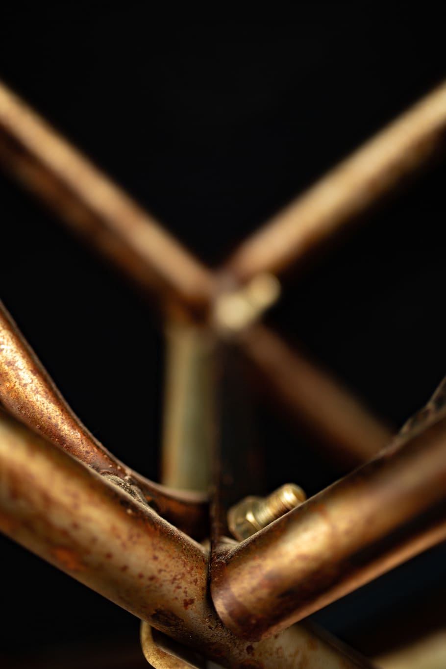 blur, brass, close-up, dark, focus, indoors, iron, metal, metallic HD wallpaper