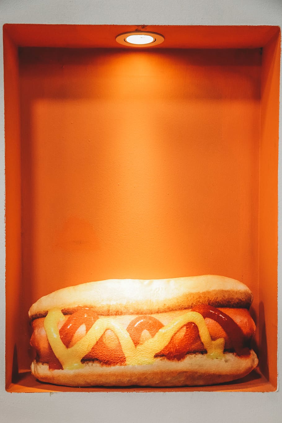 hotdog in bun with ketchup and mustard inside lighted box, burger, HD wallpaper