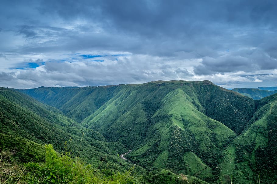 Landscape Photography of Green Mountains Under Cloudy Sky, altitude HD wallpaper