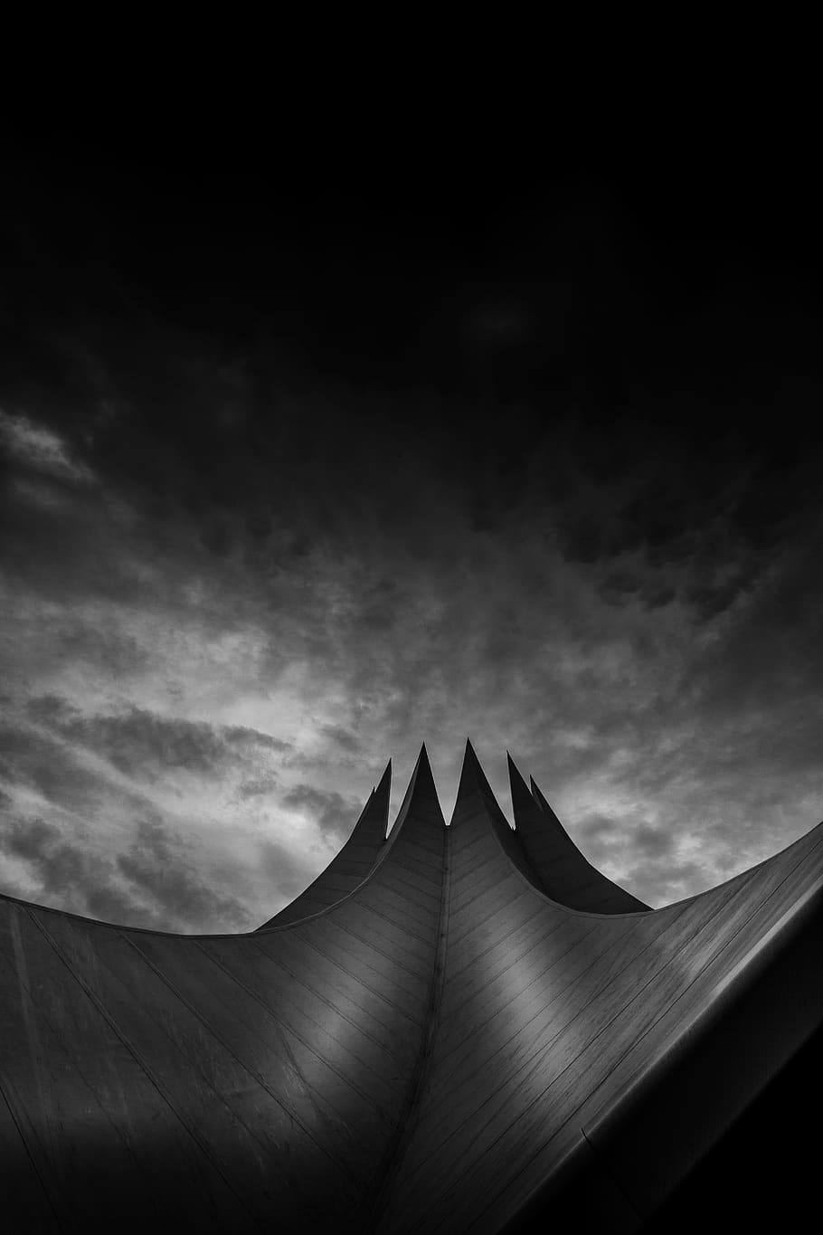architecture, building, infrastructure, cloud, sky, black and white HD wallpaper