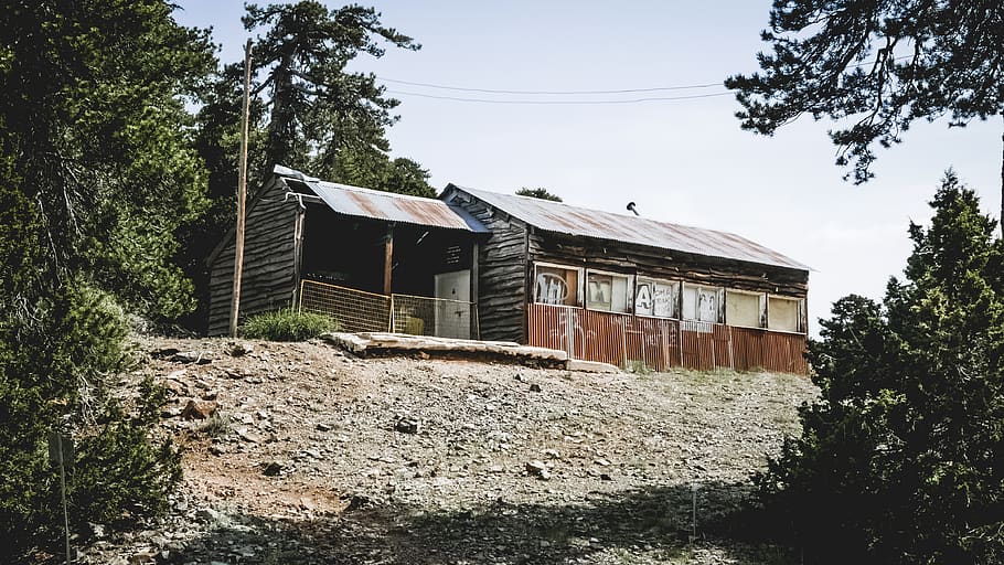 cottage, rust, house, old, nature, building, barn, tree, trees HD wallpaper