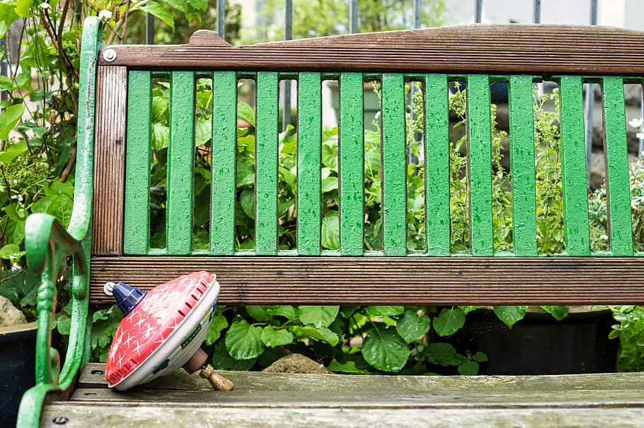 bench, green, roundabout, red, park, growth, green color, day HD wallpaper