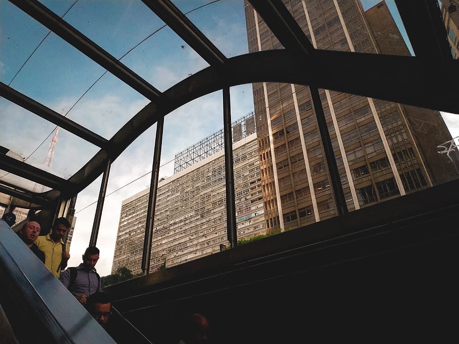 Person Riding on the Escalator, architecture, buildings, ceiling HD wallpaper