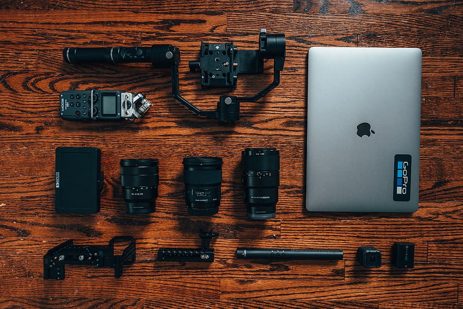 canada, toronto, gear flatlay, topdown, table, technology, wood - material HD wallpaper