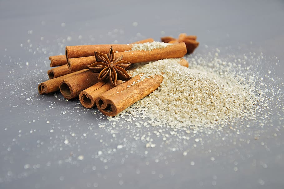 Cinnamon and Star Anis Spices, aromatic, baked, candy, cinnamon sticks, HD wallpaper