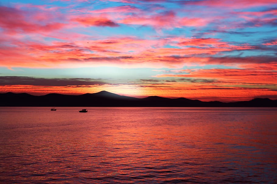 Body of Water during Sunset, beach, clouds, colorful, dawn, dusk HD wallpaper