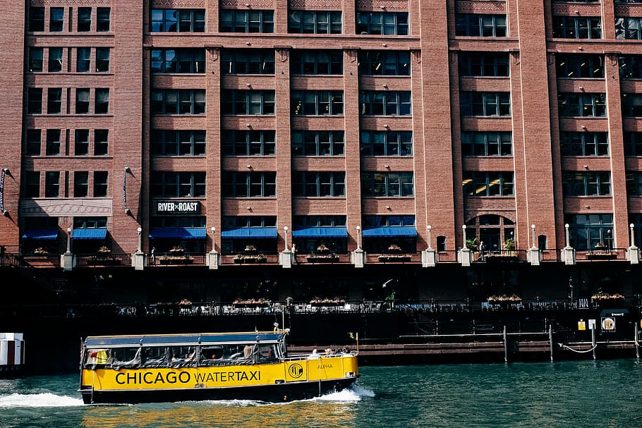 Watertaxi Chicago, 9, august, blue, boat, bridge, building, cab HD wallpaper