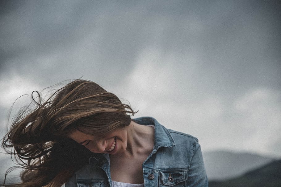 Woman Wears Blue Denim Top and White Inner Smiling, adult, beauty model, HD wallpaper