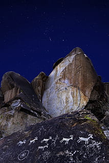 brown mountain during nighttime, nature, outdoors, rock, mesa HD wallpaper