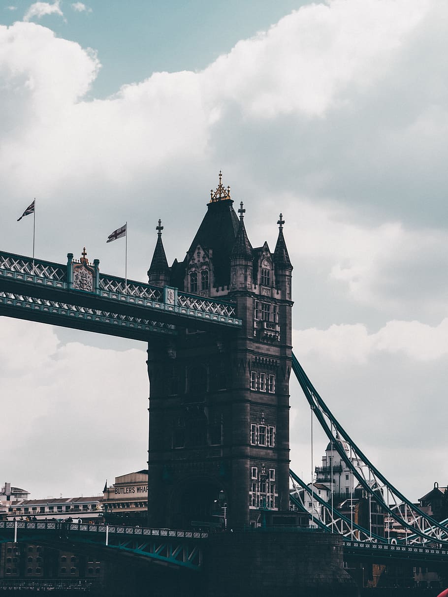 concrete buildings during daytime, bridge, london, architecture HD wallpaper