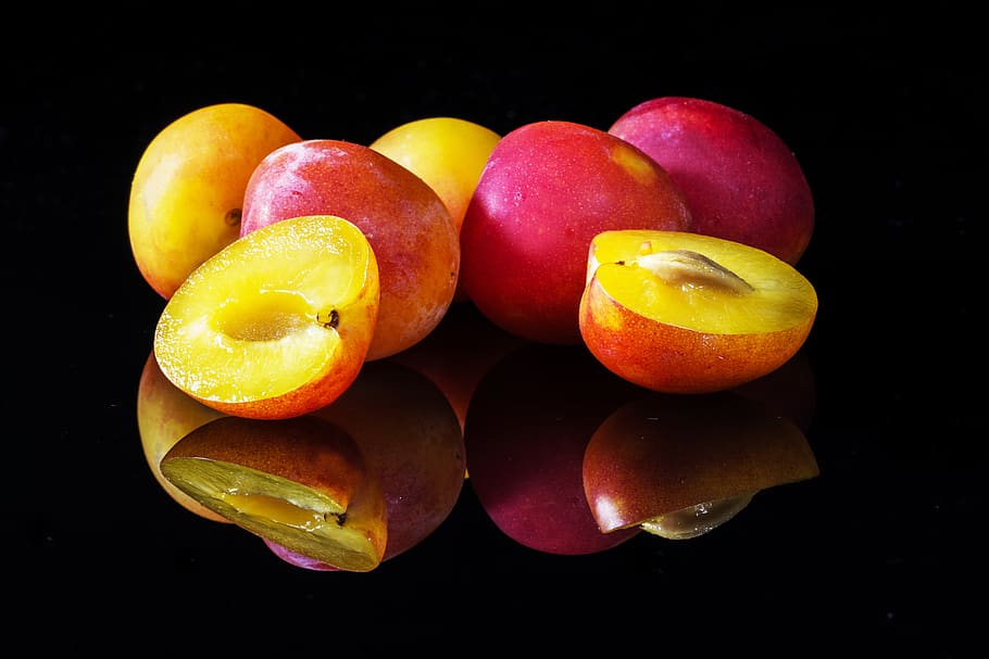plum, fruit, tasty, reflection, juicy, fresh, healthy eating HD wallpaper