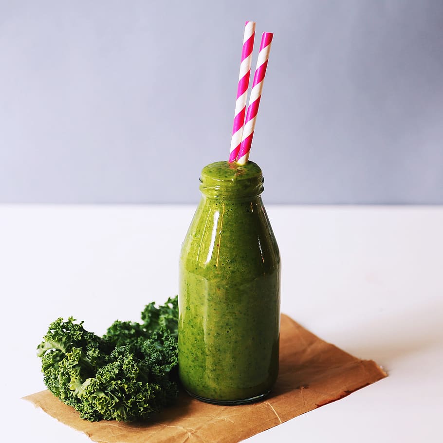 Clear Glass Bottle Filled With Broccoli Shake, beverage, container HD wallpaper
