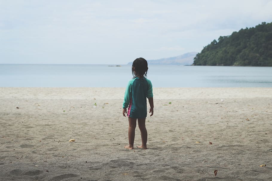 kid, beach, ocean, summer, happy, love, daughter, sea, family HD wallpaper
