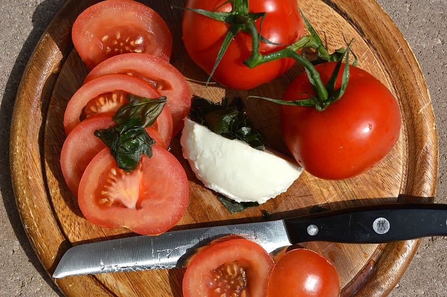 dine, eat, tomatoes, mozarella, cheese, preparation, food, nutrition HD wallpaper