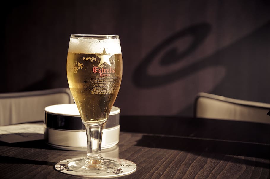 drink, beverage, beer, occasion, chill, bar, ashtray, table HD wallpaper