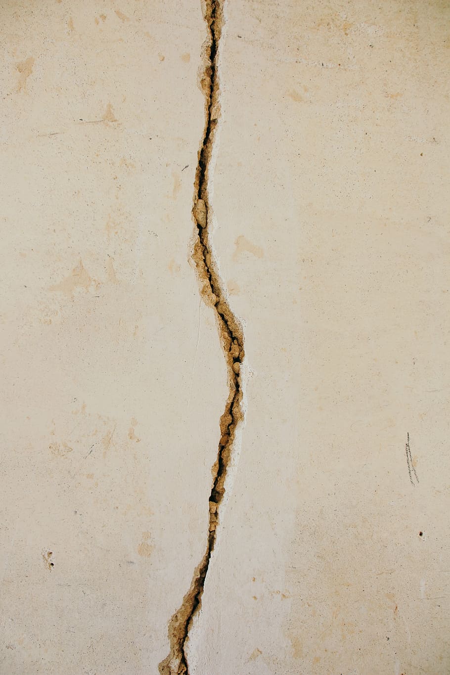 crack on white concrete surface, full frame, backgrounds, no people HD wallpaper
