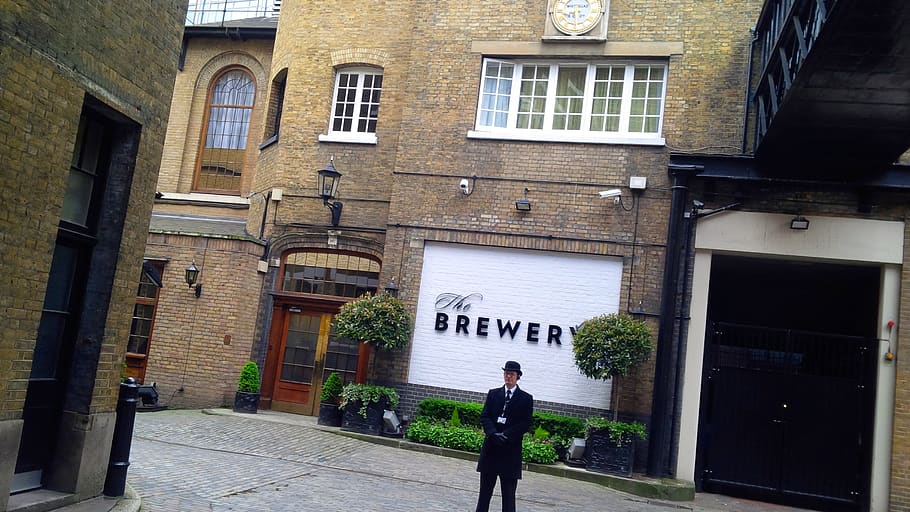 london, united kingdom, 52 chiswell st, hotel, bowler hat, brewery, HD wallpaper