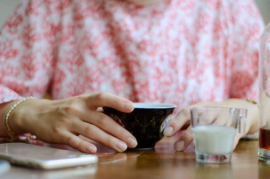 Person Touching Ceramic Mug, beverage, bottle, breakfast, close-up HD wallpaper