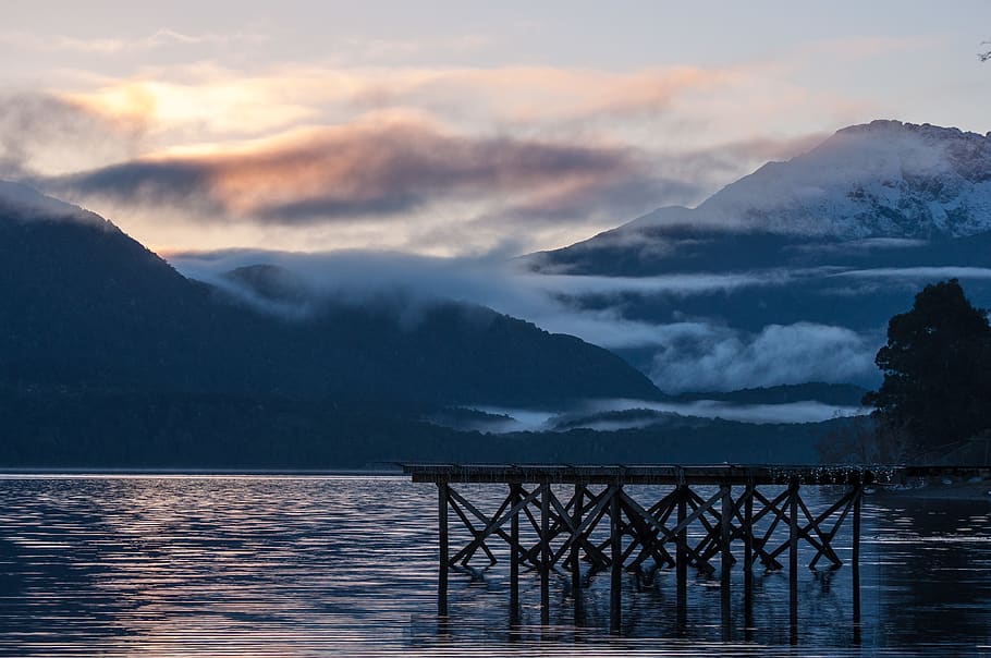 brown wooden deck, pier, dusk, sunset, te anau, new zealand, mountain HD wallpaper